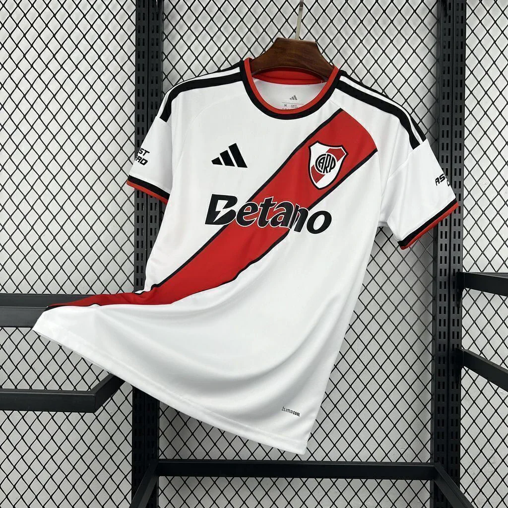 RIVER PLATE I 26-27