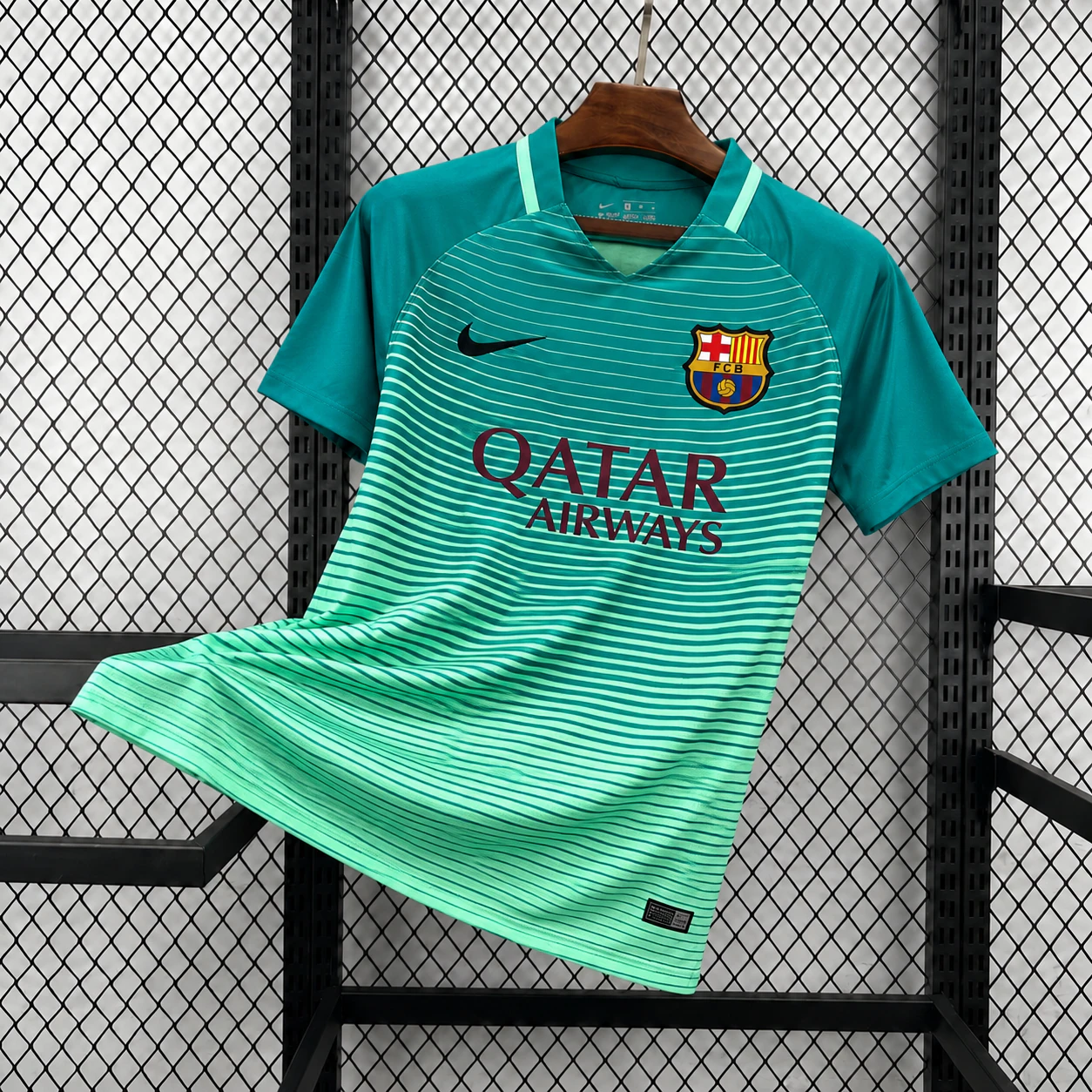 Barcelona terceira 16-17
