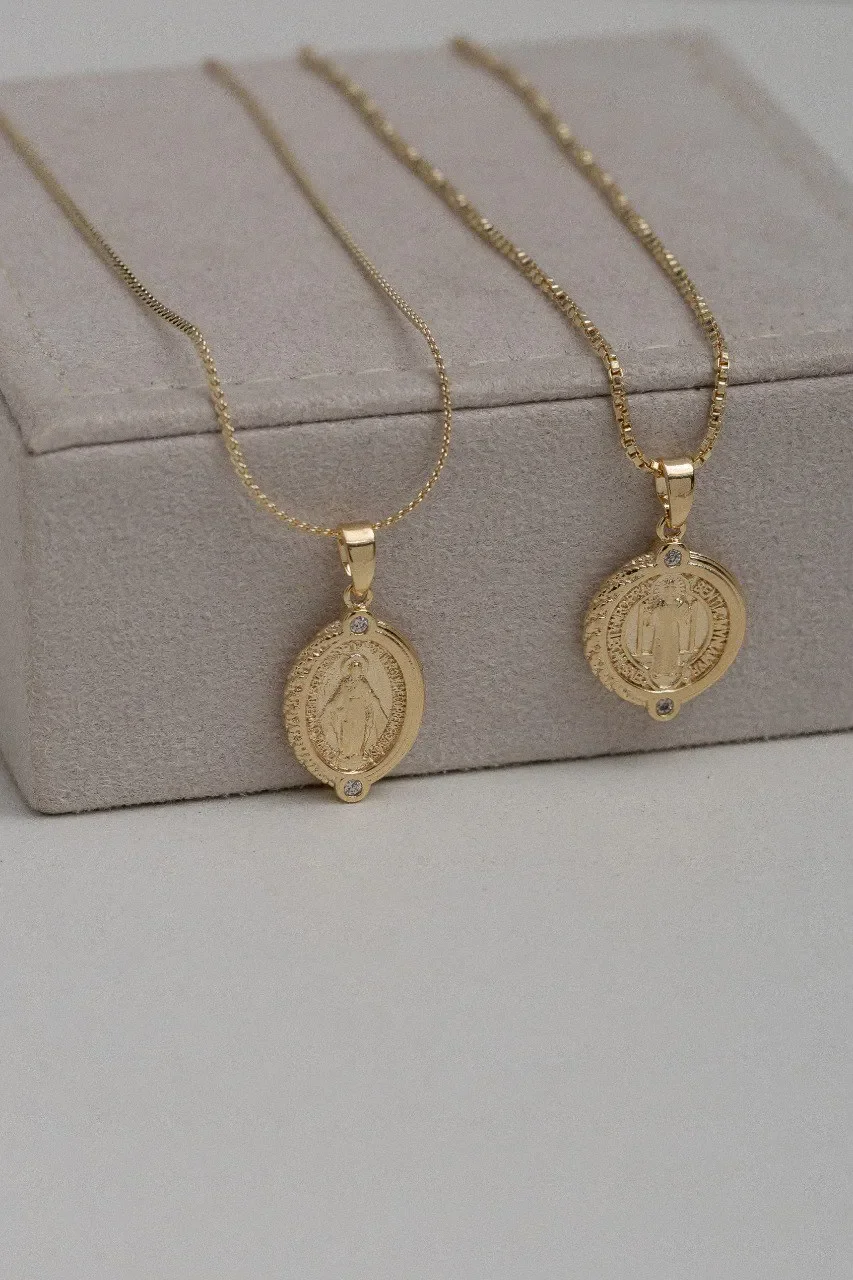 Colar Oval Nossa Senhora