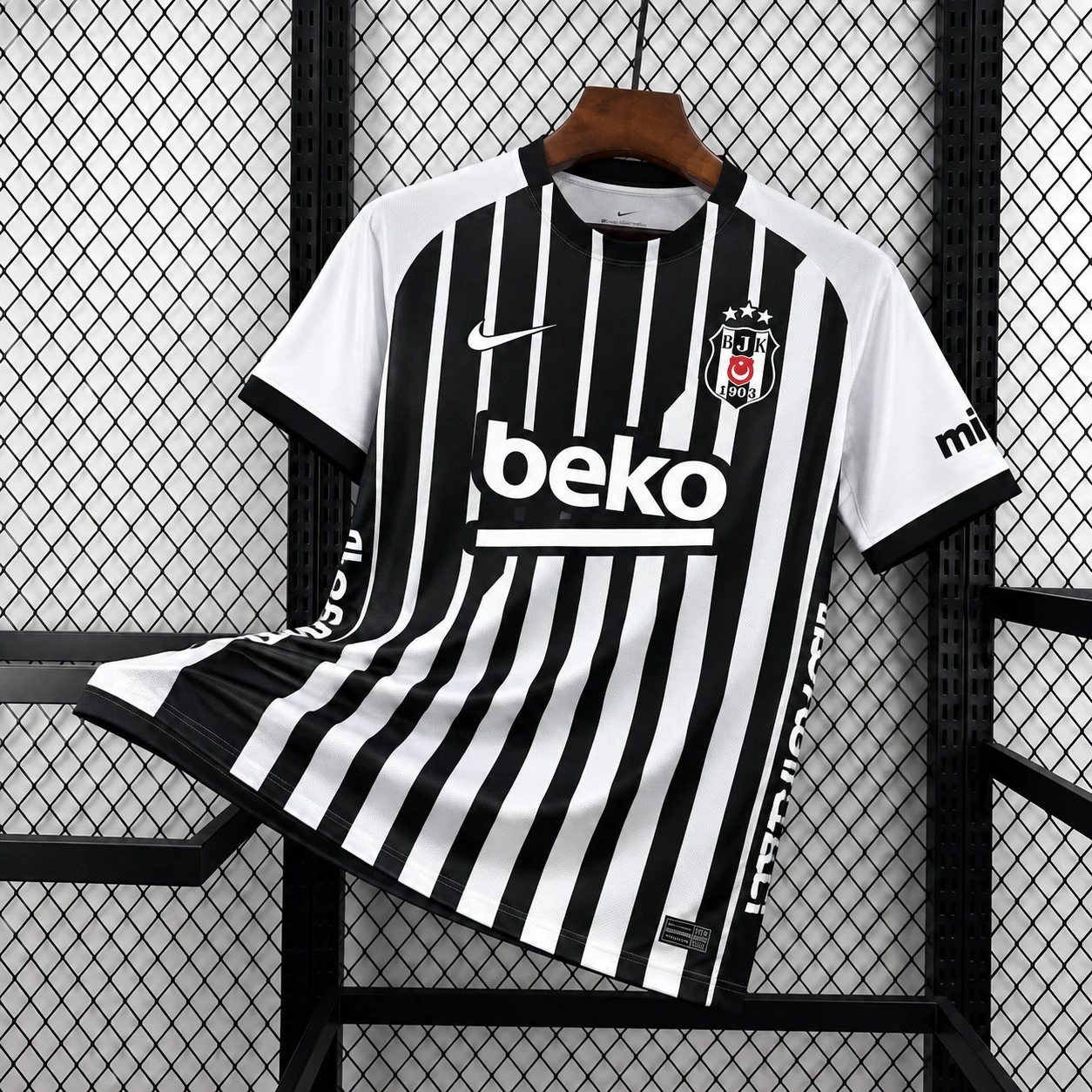 Besiktas Visitante 26-27